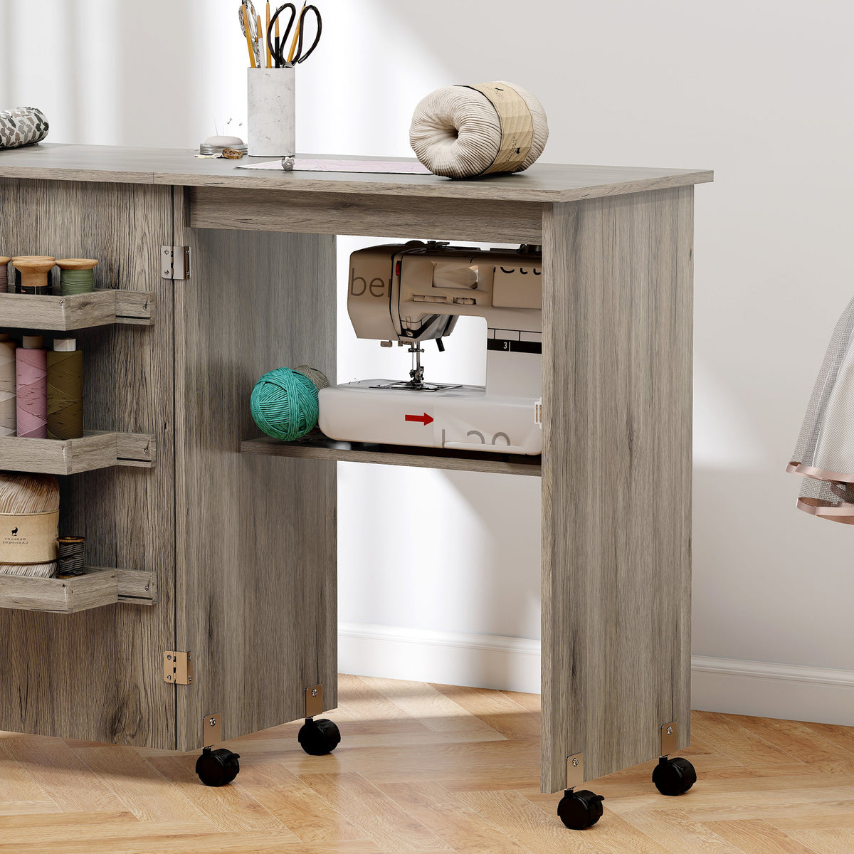 Table de couture pliante meuble couture à abattant avec bacs de rangement, étagère ouverte et roulettes effet bois grisé-8