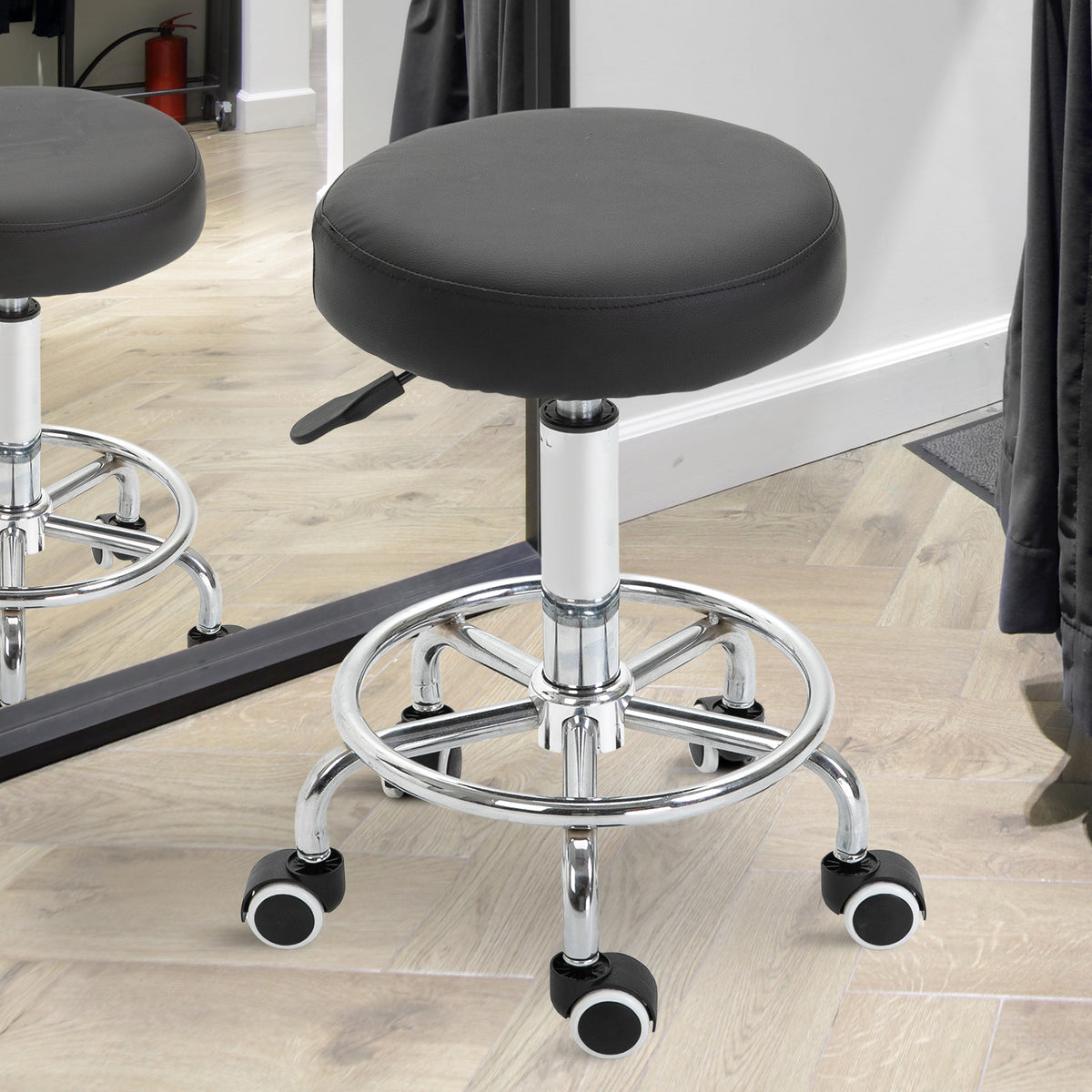 Tabouret à roulettes, tabouret de massage avec hauteur réglable 50-64 cm et assise rembourré, pivotant 360°, noir-1