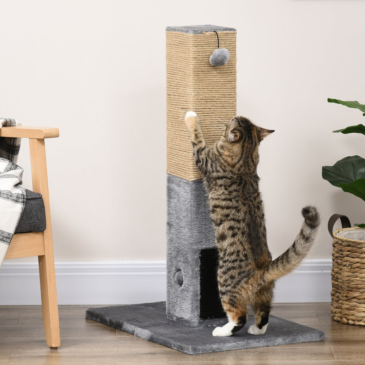 Poteau à gratter pour chat griffoir pour chat balle avec clochette 2 brosses de toilettage 59,5 x 39 x 79 cm beige gris-1