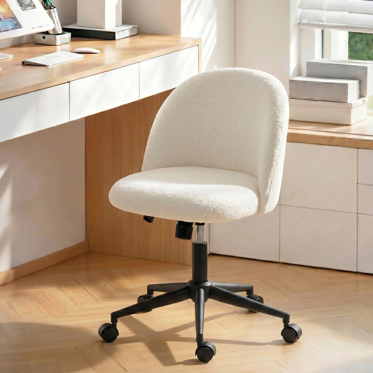 Chaise de Bureau Pivotante en Fourrure Teddy, Hauteur Réglable, Roulettes, Mousse Haute Résilience, Crème-1