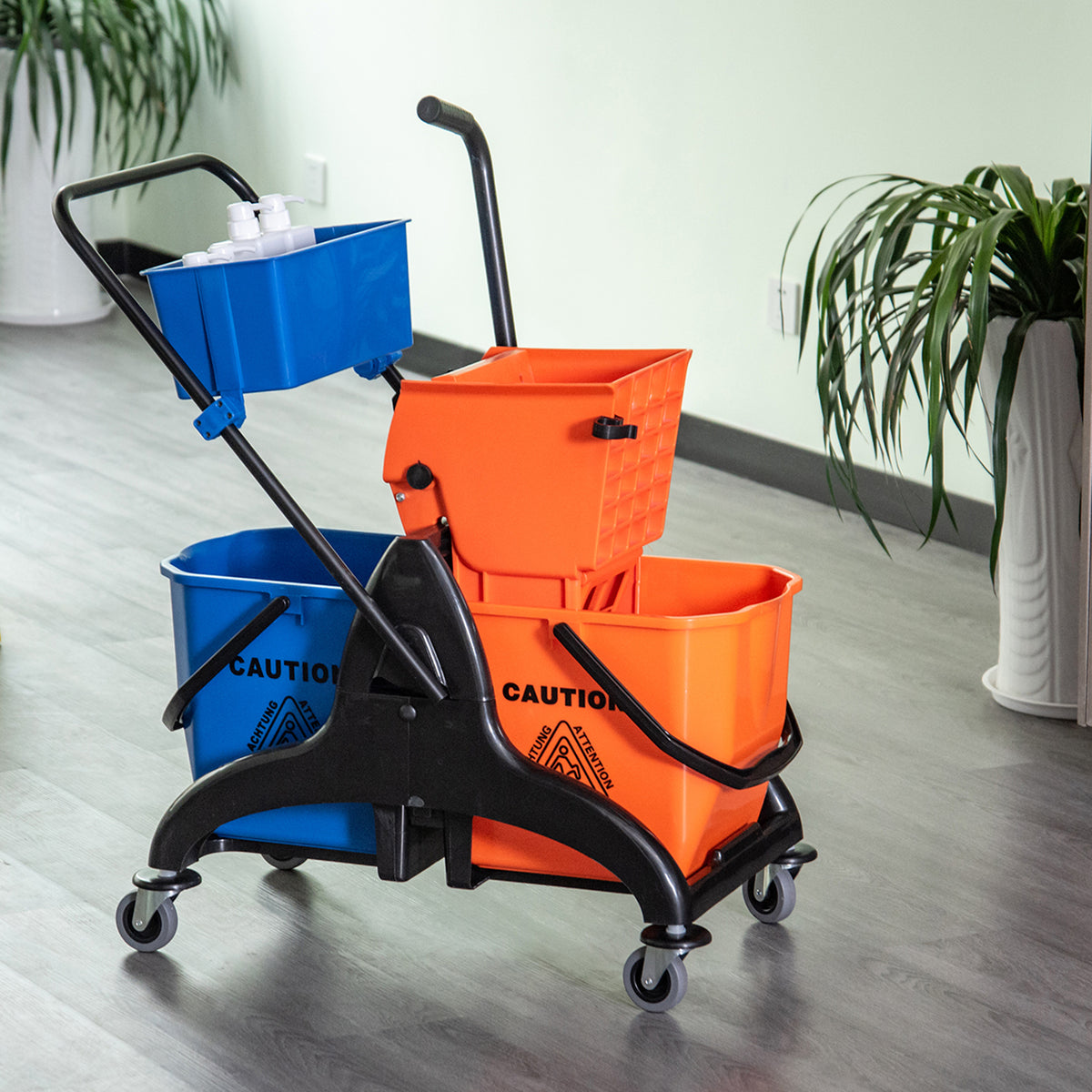 Chariot de ménage chariot de lavage professionnel essoreuse latérale seau 26 L + panier de rangements 78 x 45 x 95 cm métal et plastique orange-1