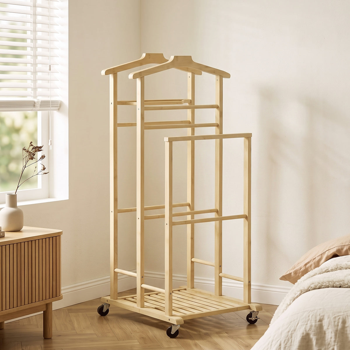 Valet de chambre à roulettes, portant à vêtements en bambou, cintres, barres de suspension, plateau et étagère, chêne-1