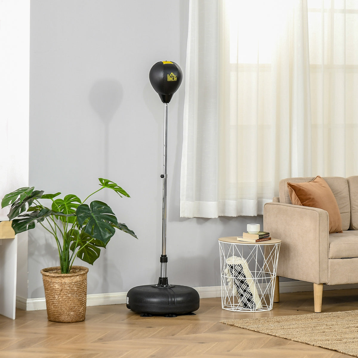 Punching ball sur pied réglable hauteur 133 -151 cm, sac de frappe sur pied 2 gants base lesté 45 x 45 x 133-151 cm noir-1