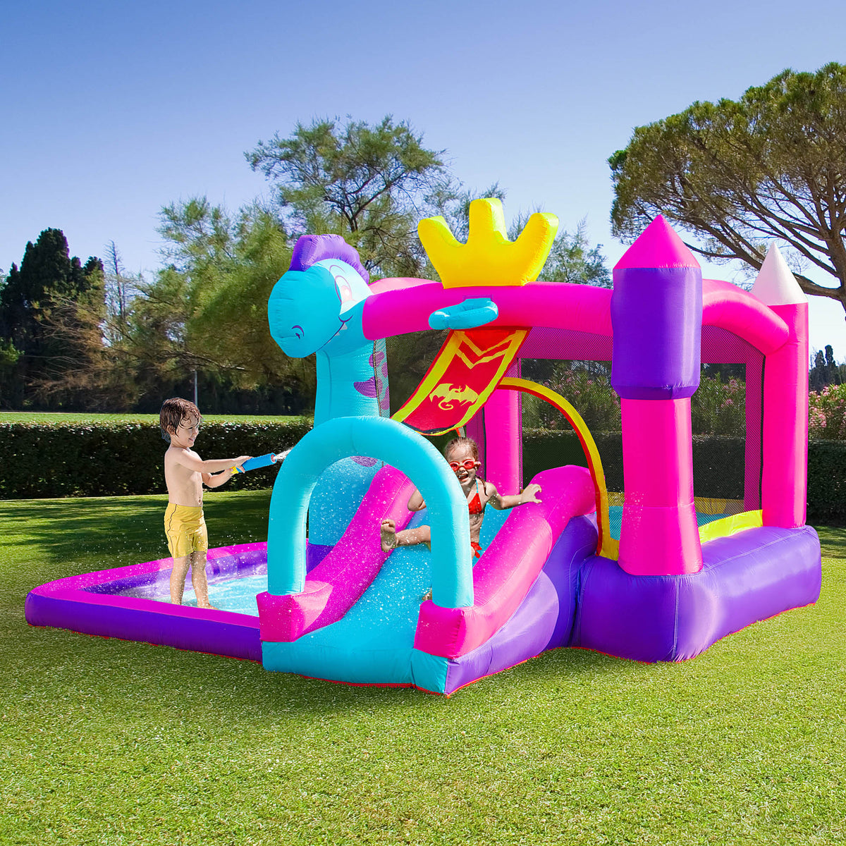 Château Gonflable avec Toboggan, Trampoline, Aire de Jeux Piscine et Panier Jusqu'à 3 Enfants +3 Ans gonfleur et Sac de Transport Souffleur 350W inclus dim. 300L x 270l x 200H cm Multicolore-1