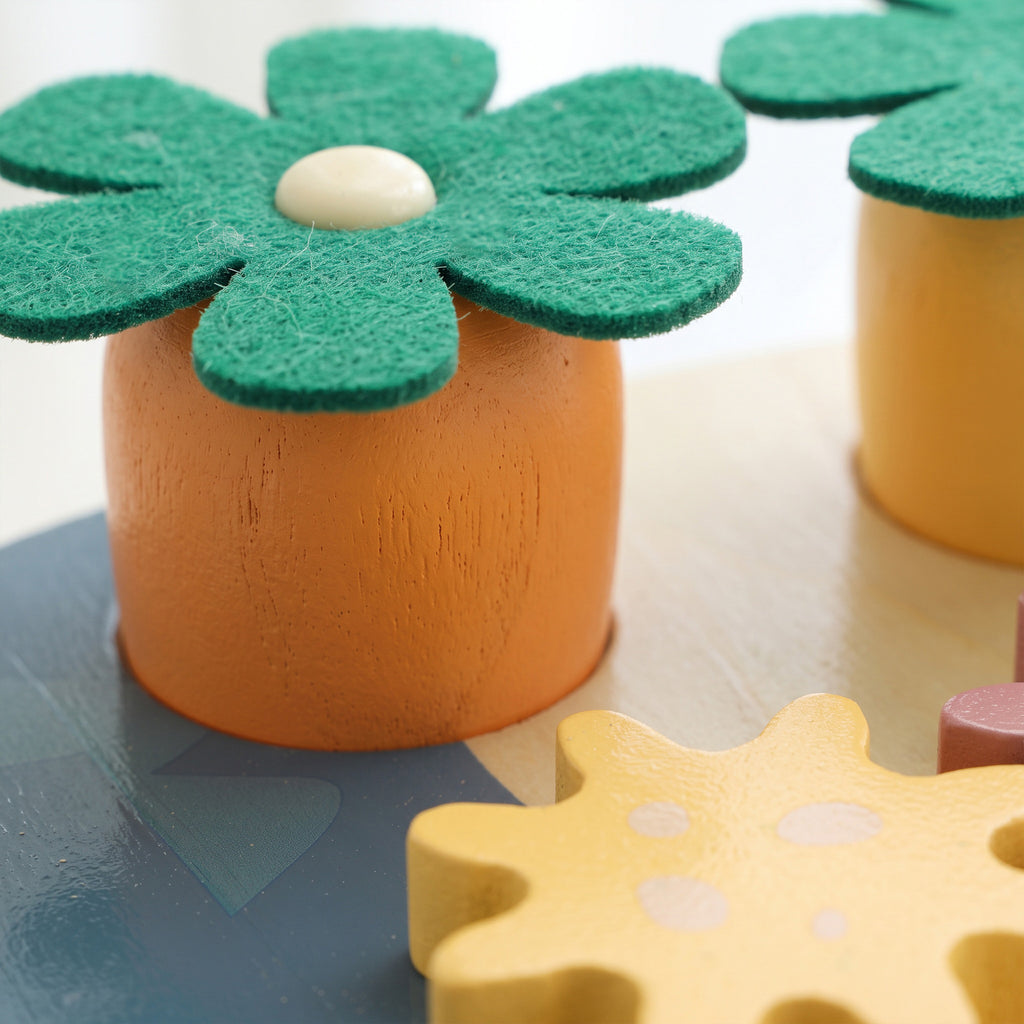 Table d'Activités en Bois pour Bébé 1-3 Ans 6 en 1 avec Engrenages, Labyrinthe de Perles, Horloge Rotative et Carottes-8