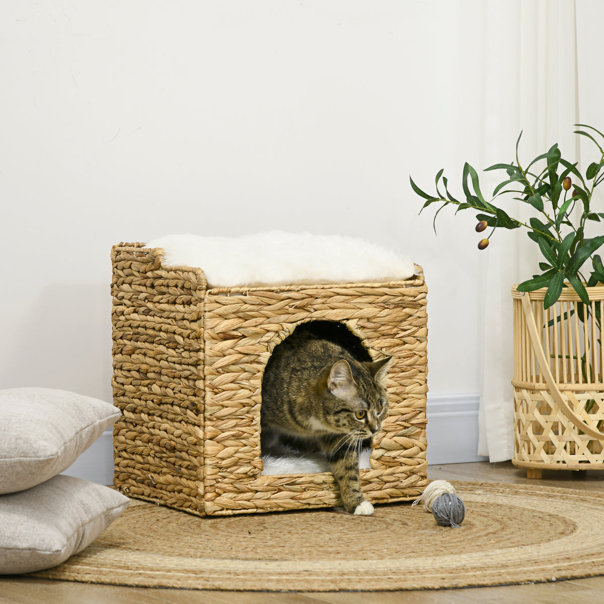Niche pour chat 2 niveaux avec 2 coussins en jacinthe d'eau - 37,5 x 37,5 x 41,5 cm marron crème-1