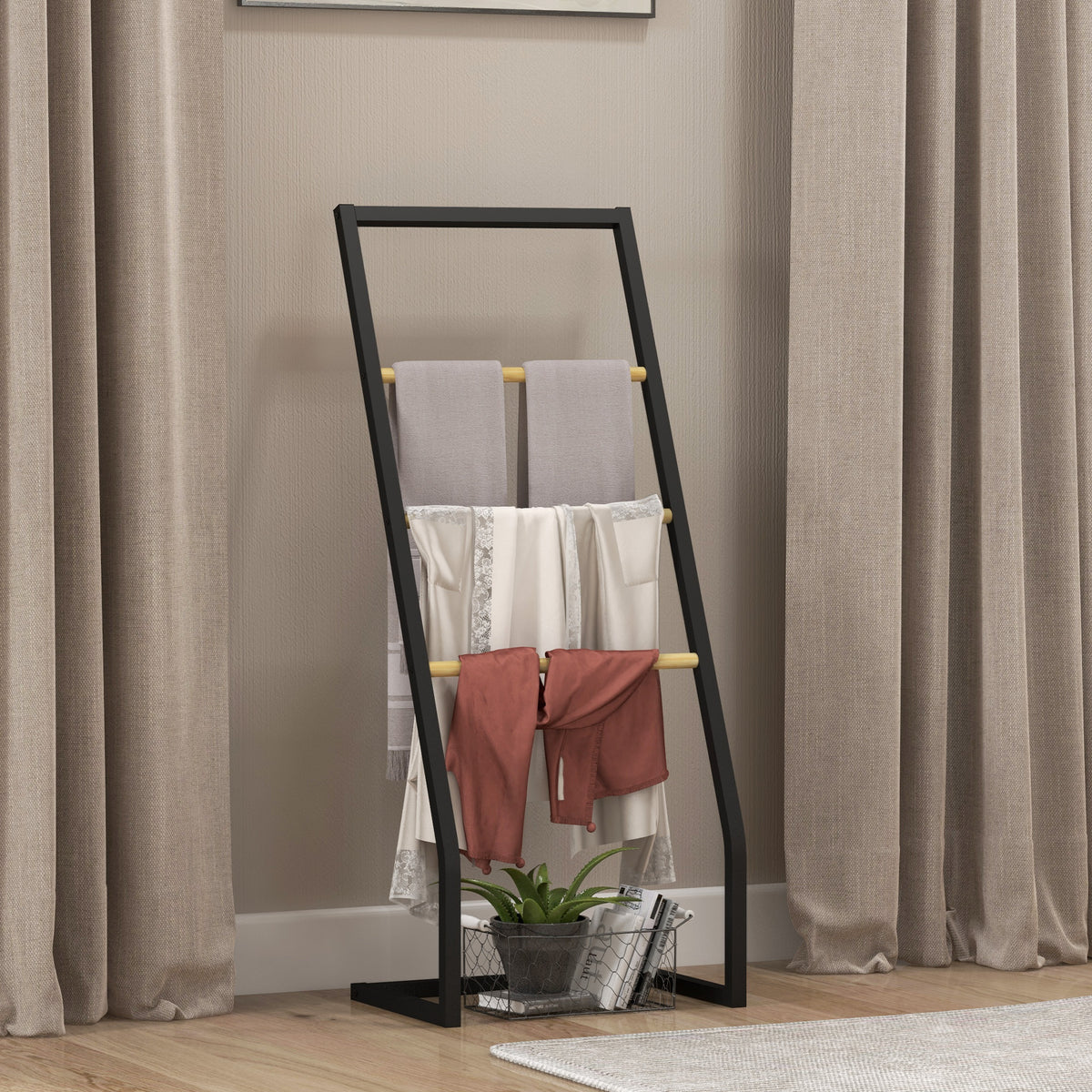 Porte-serviettes sur pieds en bambou et acier avec 4 barres support 40,5L x 28l x 98H cm - noir et naturel-1