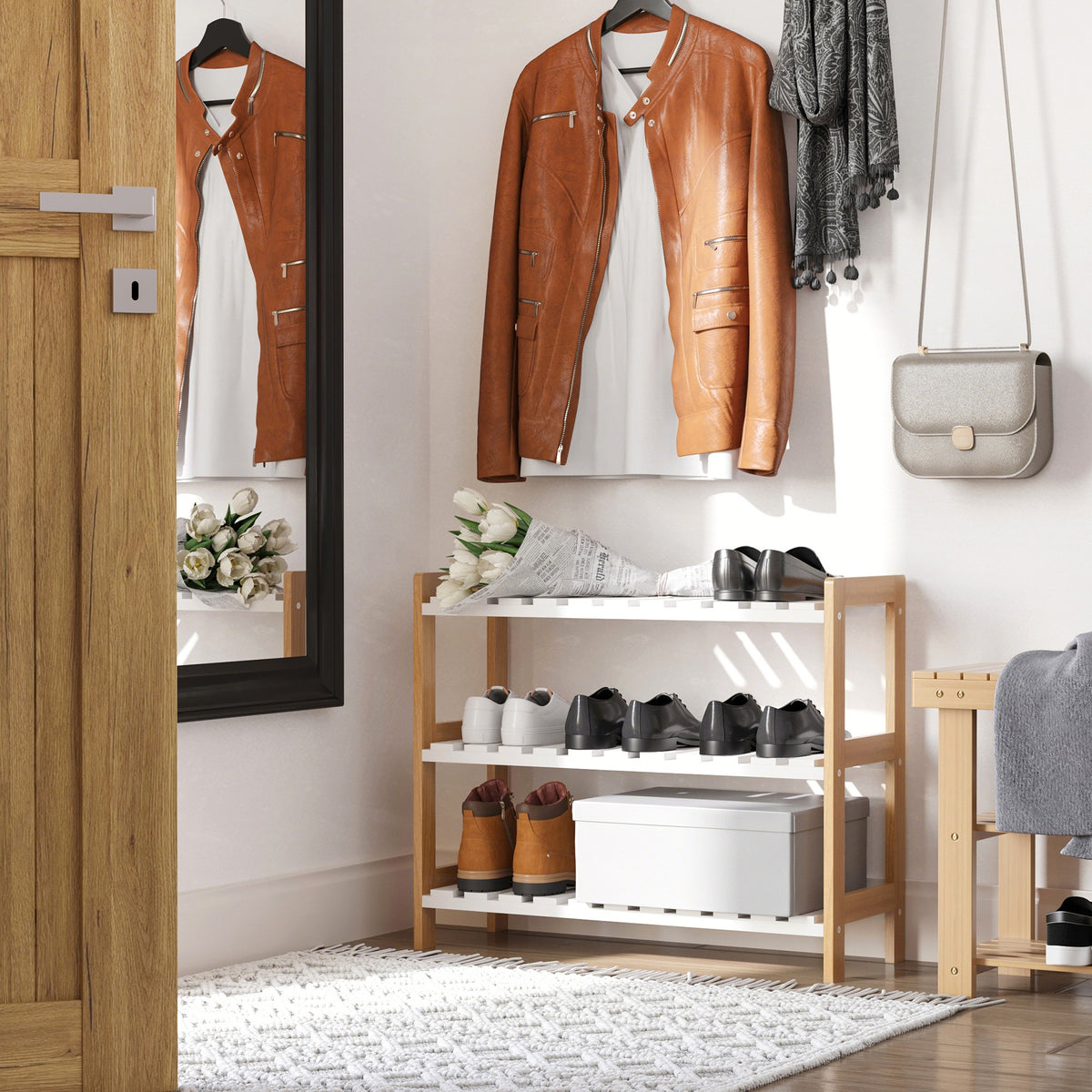 Étagère à chaussures à 3 niveaux, porte-chaussures en bois de pin avec 3 étagères à lattes, pour salon, entrée, 70 x 26 x 57,5 cm, blanc et effet bois naturel-1
