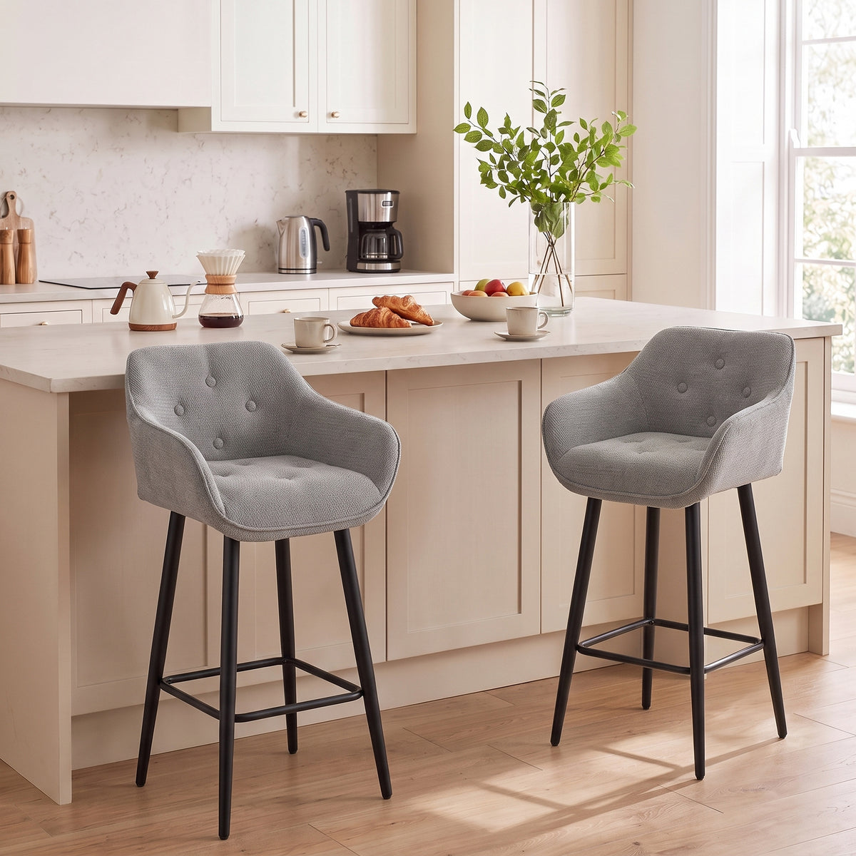 Lot de 2 Tabourets de Bar, Chaises de Bar Rembourrées en Chenille, Assise Large 67H cm, Dossier et Repose-Pieds, Gris-1