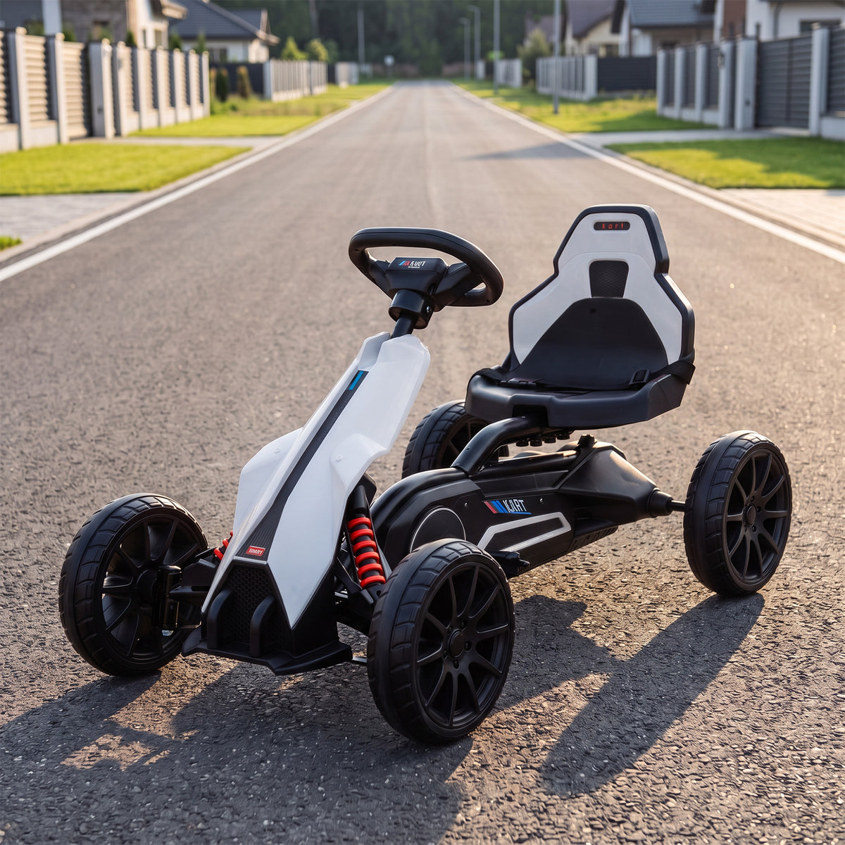 Kart électrique pour enfant 12V - Vitesse réglable 3-5km/h pour enfants de 3 à 8 ans - siège réglable - blanc-9