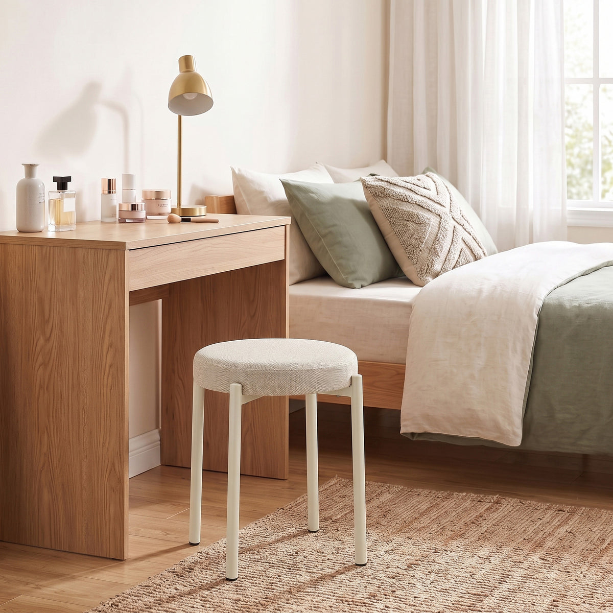 Lot de 4 Tabourets Empilables Ronds avec Assise Rembourrée, sans Dossier, Gain de Place, 45 x 45 x 47,5 cm, Crème-8