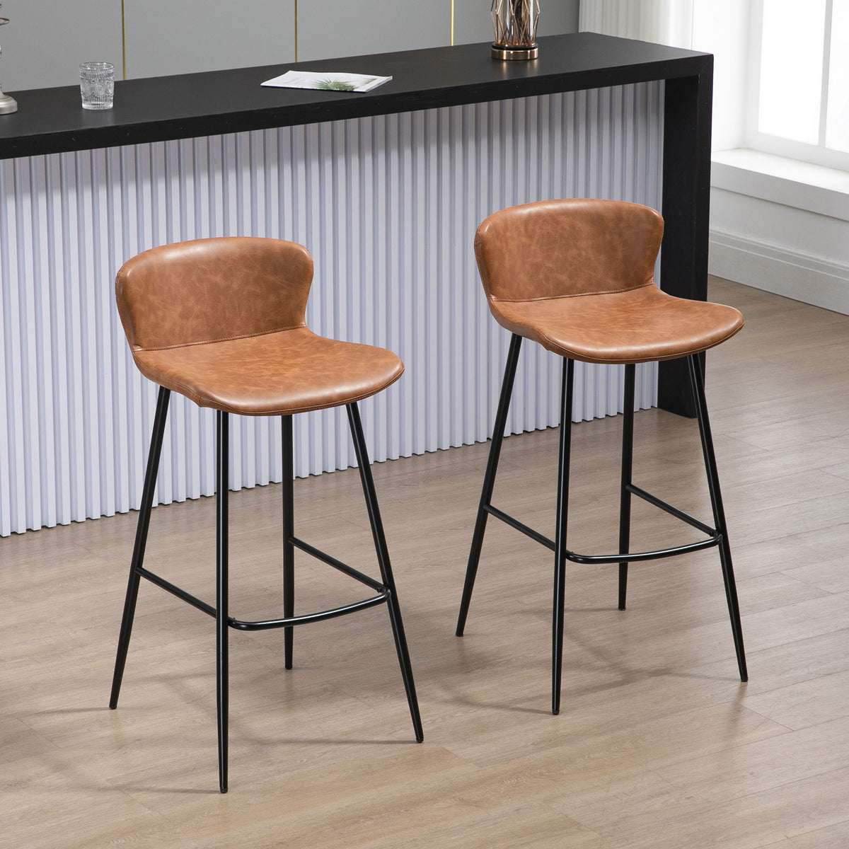 Lot de 2 tabourets de bar assise en similicuir hauteur 76 cm avec repose-pieds en acier et dossier design vintage marron-1
