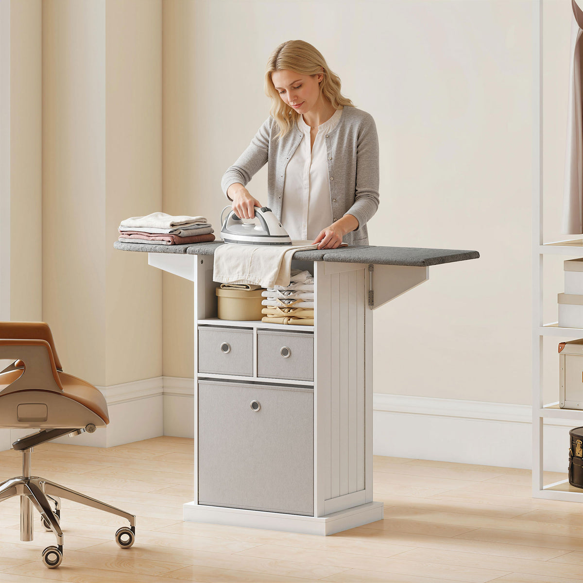 Meuble à Repasser, Table à Repasser sur Roulettes, Plateau Rabattable, Compartiment Ouvert et 3 Tiroirs en Tissu, Blanc-7