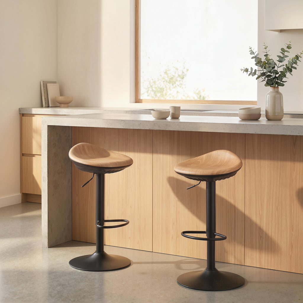 Lot de 2 tabourets de bar, chaises de bar réglables en hauteur avec repose-pieds, pivotant 360°, base en acier, chêne-1