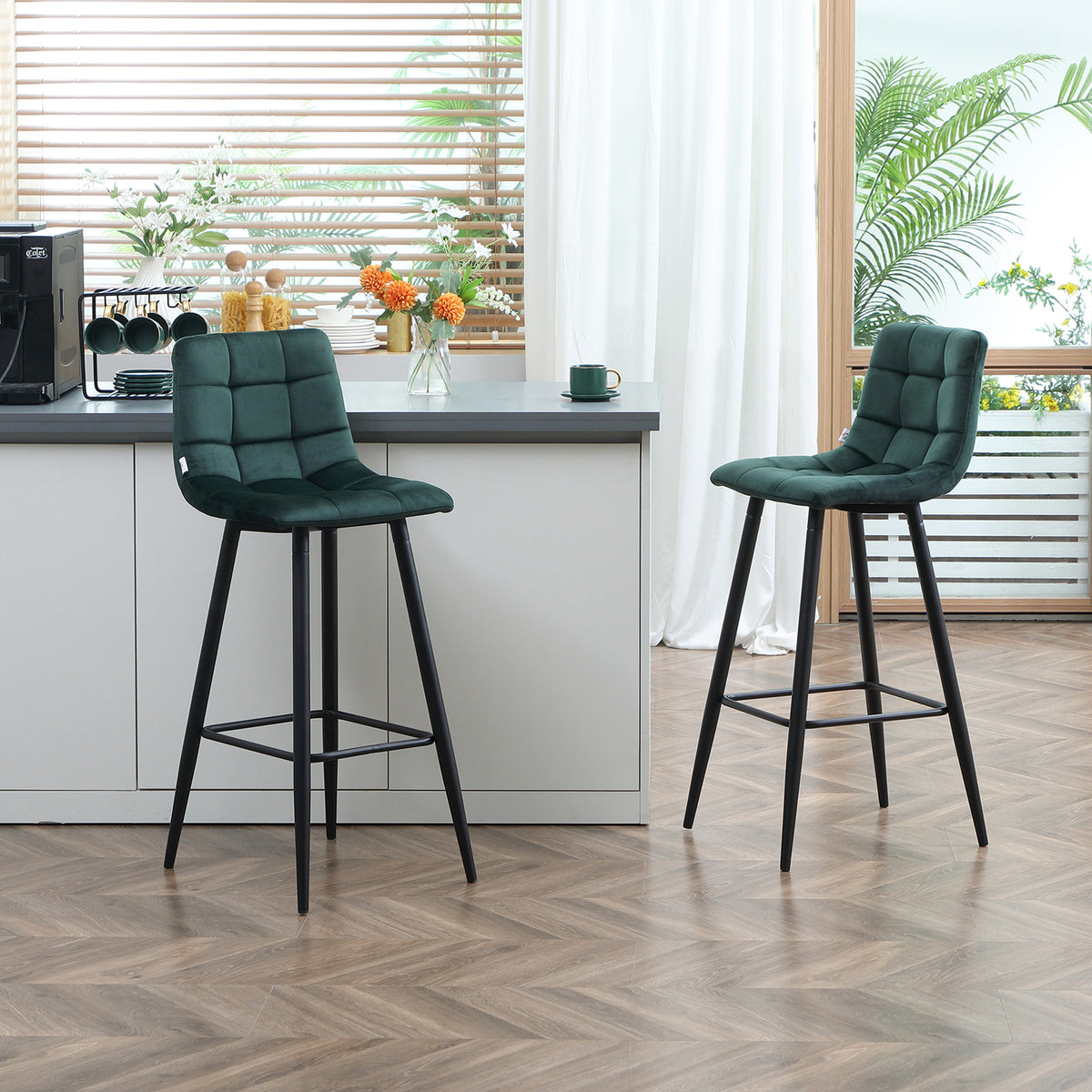 Lot de 2 tabourets de bar design surface en velours capitonné et pieds en acier hauteur 77 cm vert foncé-1