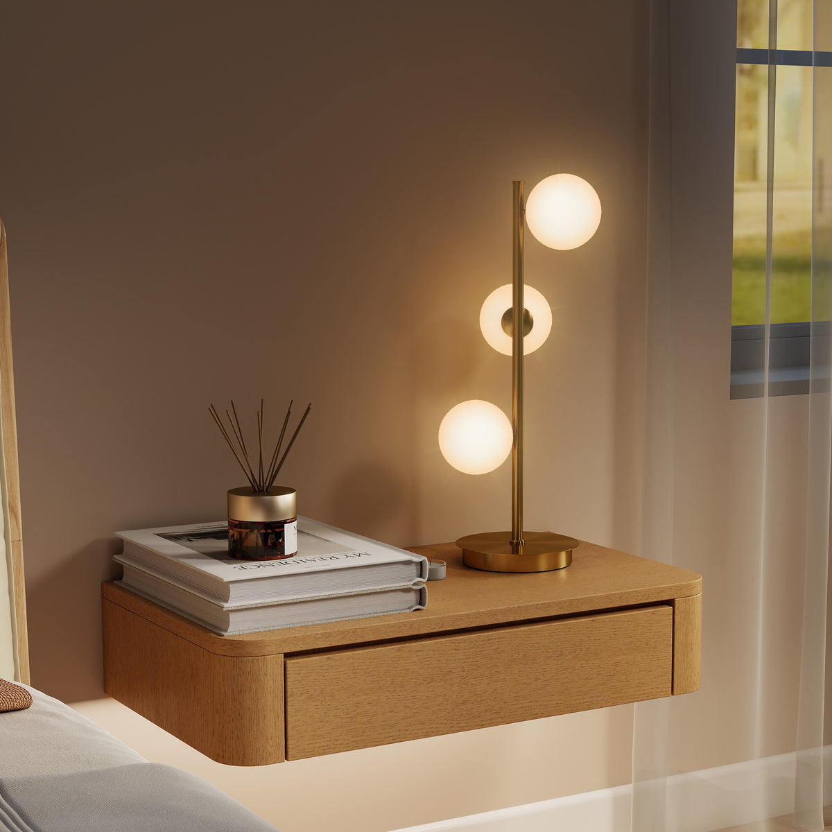 Lampe de chevet avec 3 abat-jours globe, lampe de table moderne avec base en acier et douilles G9, 53H cm, ton laiton-8