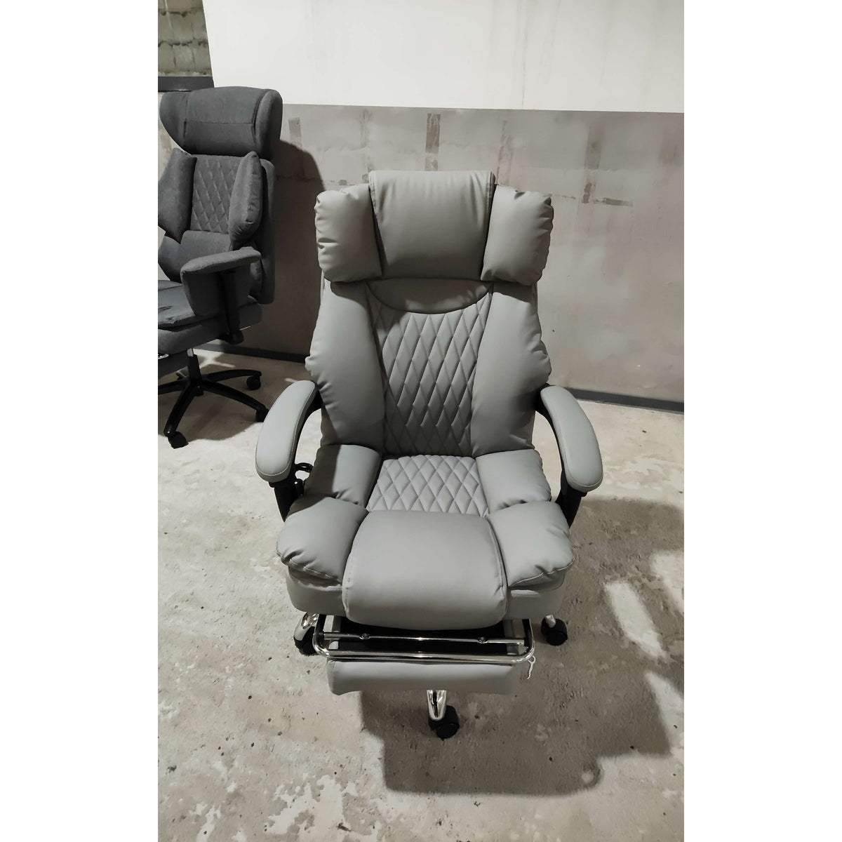 Fauteuil de Bureau Massant Vibrant et Chauffant, Chaise Bureau Ergonomique en PU, Dossier Inclinable, Appuie-Tête, Gris-2